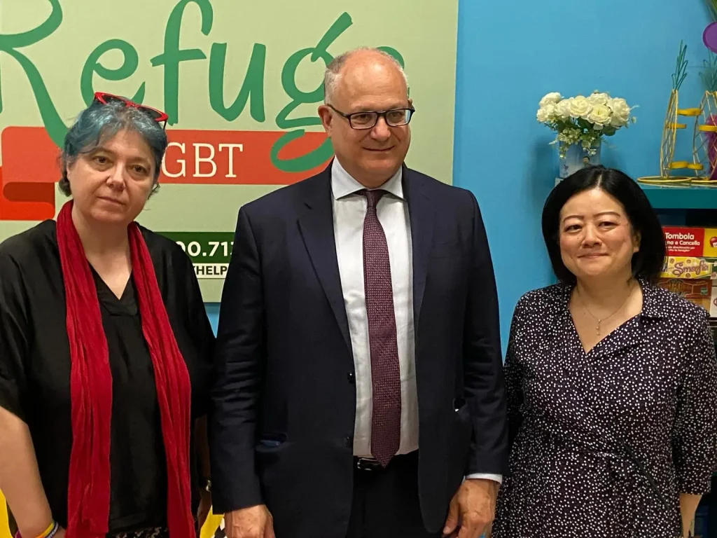 Foto Gualtieri visita Refuge LGBTQIA