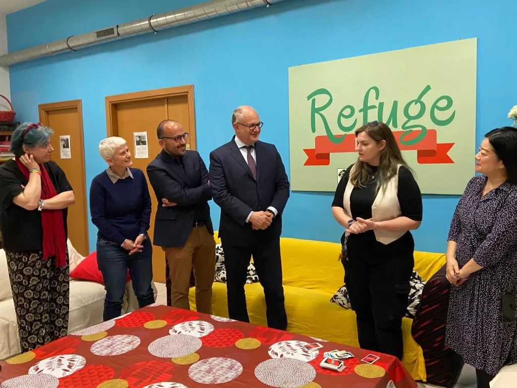 Foto Gualtieri visita Refuge LGBTQIA