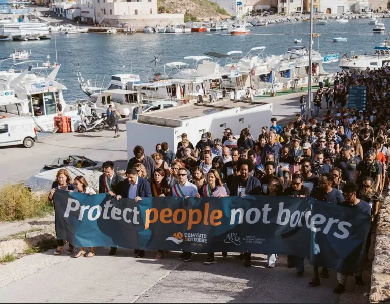 Comitato 3 ottobre Protect people not borders
