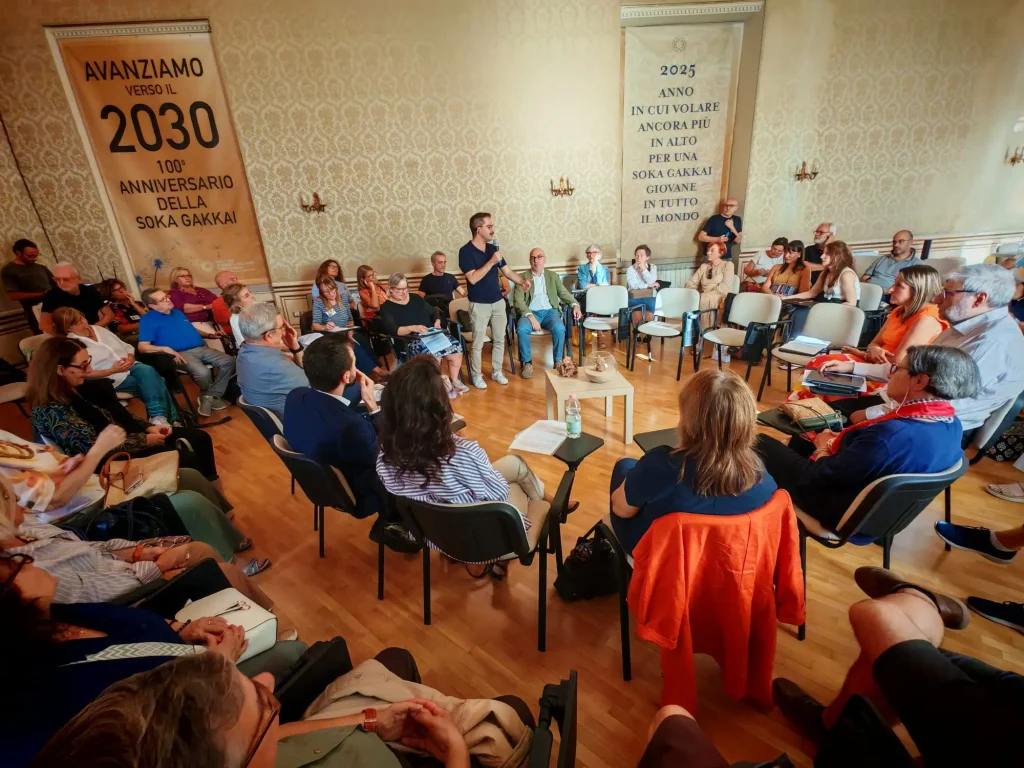 Napoli foto di gruppo evento Il deserto fiorirà dentro e fuori di noi